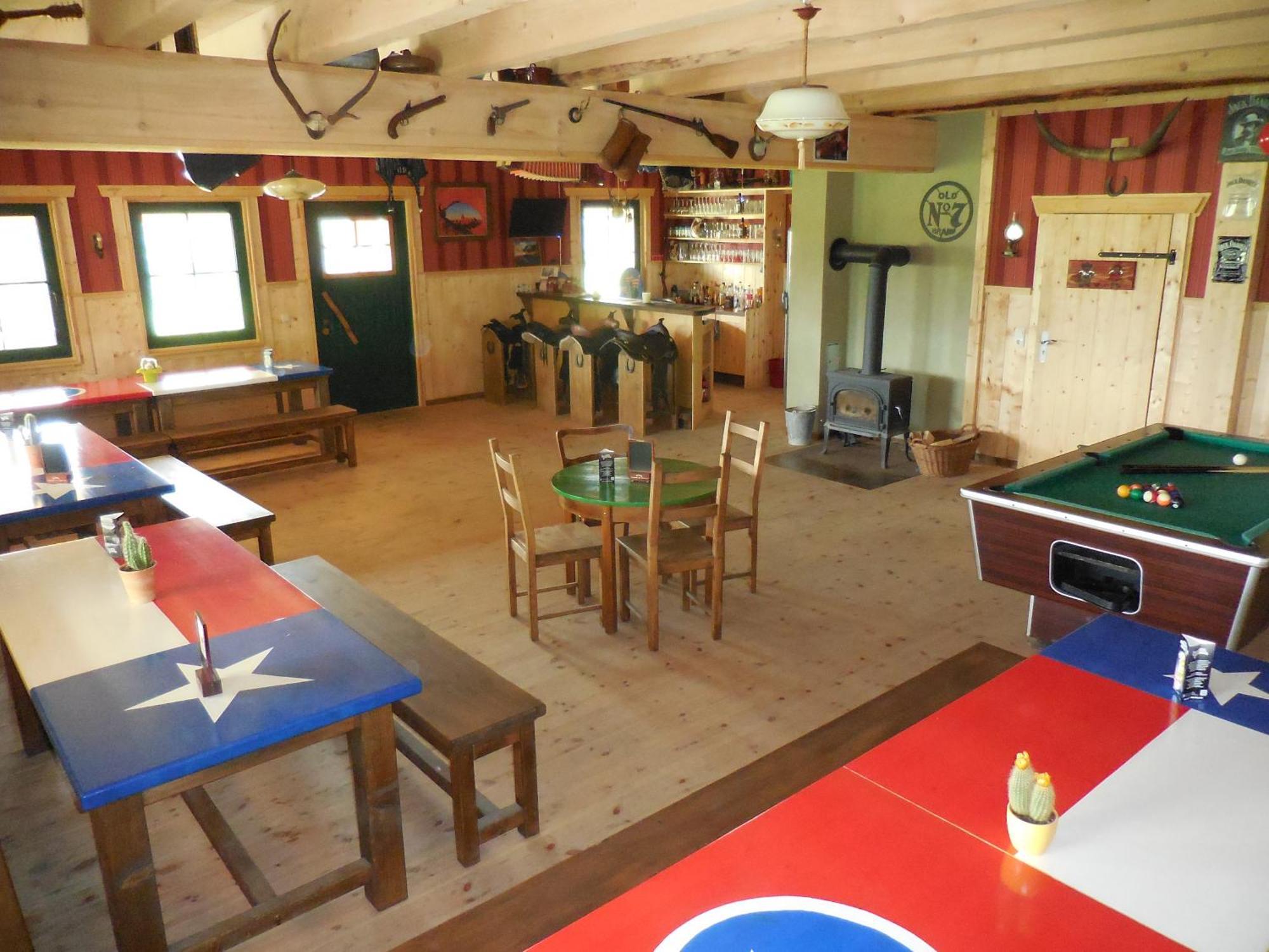 Horse Lake Ranch Neuendorf  Eksteriør billede