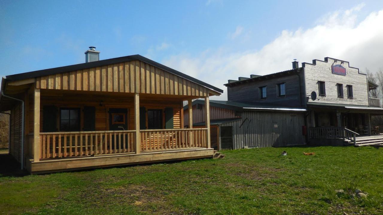 Horse Lake Ranch Neuendorf  Eksteriør billede